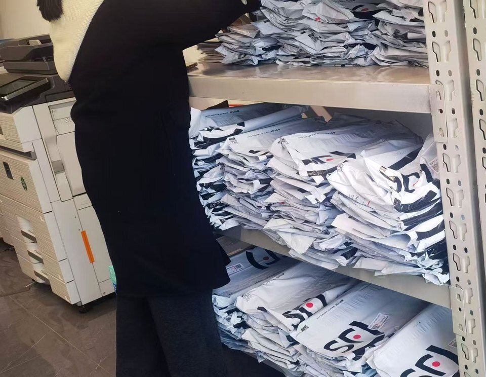 报告原件批量打包待寄送